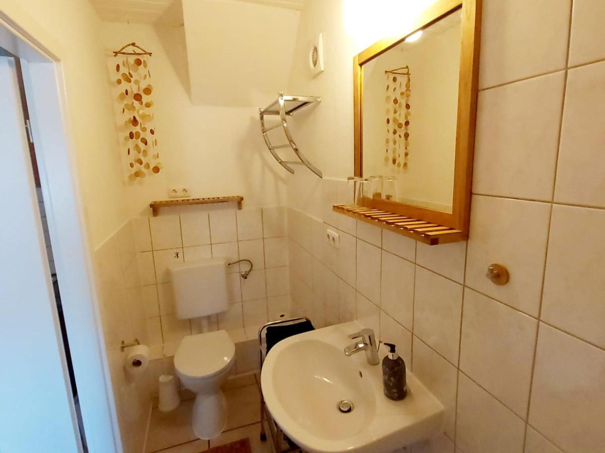 1 Apartment Lohfelden